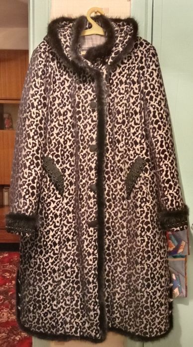 Зимнее женское пальто