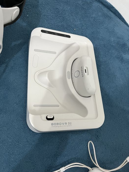 Oculus quest 2+bobovr M2pro+D2(baterie externă plus stație de încărcare)+ suport pentru cap