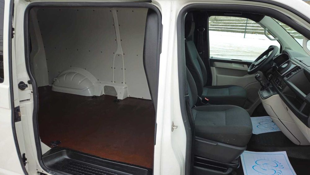 Volkswagen Transporter 6 2.0 TDI 2015