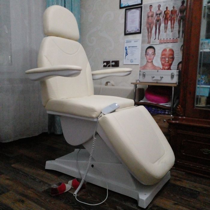 Кресло для косметических услуг, подологии