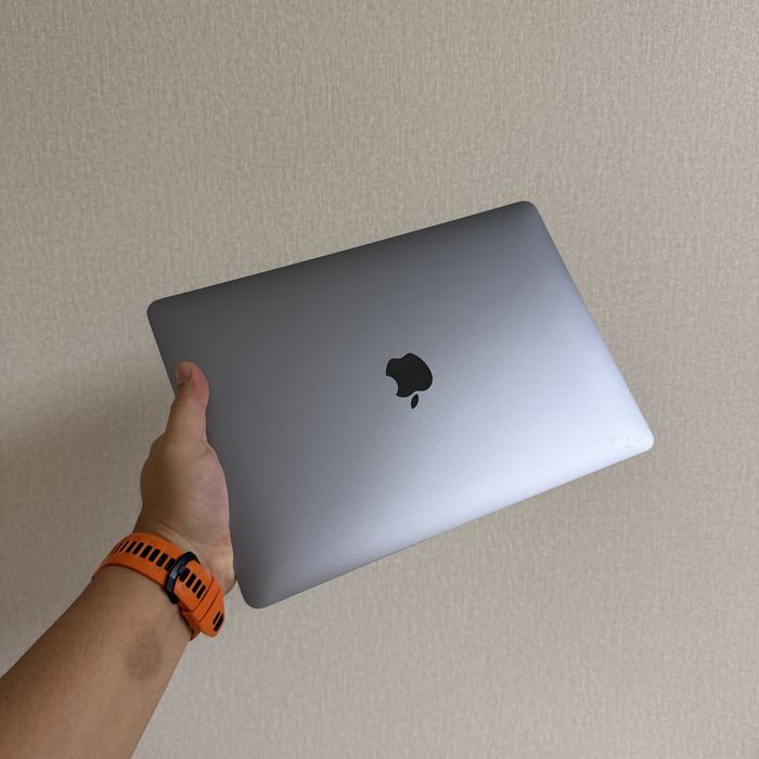 Продается Макбук Macbook pro air 13 2022
