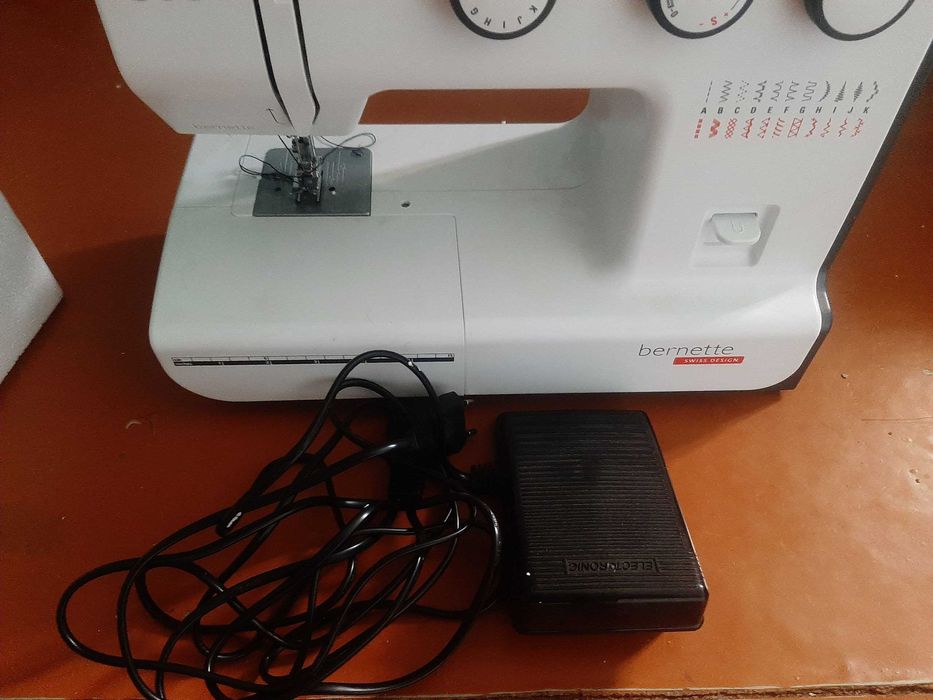 Швейная машина Bernetta