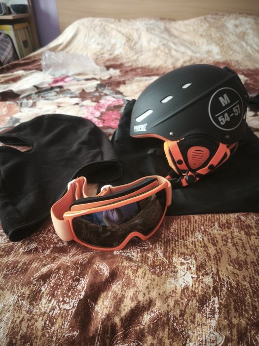 Шлем Горнолыжный