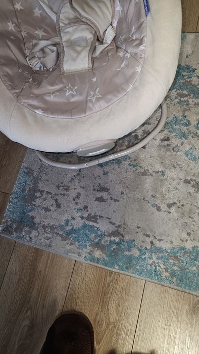 Balansoar bebe cu vibrații  in stare f buna