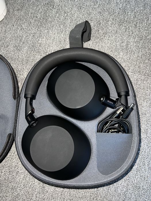 Слушалки Sony WH-1000XM6