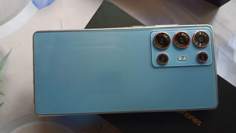 Смартфон C 250 ultra