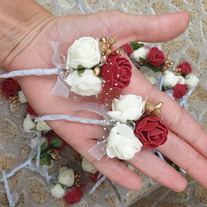 Сватбени бутониери