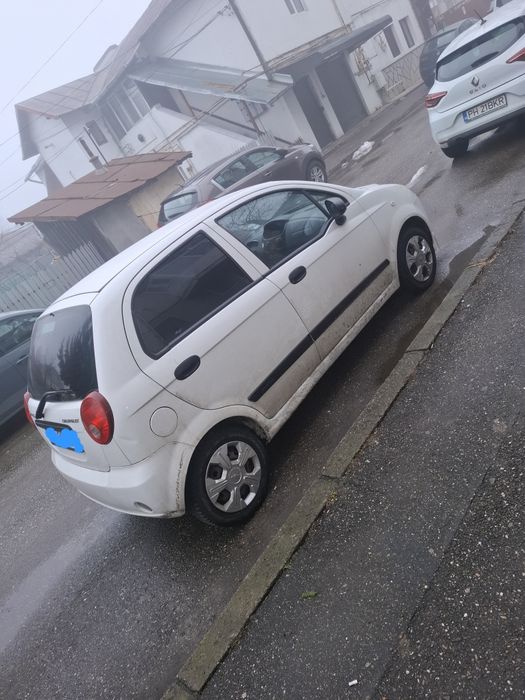 Vând Chevrolet spark 2008