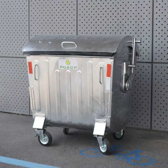 Мусорные контейнеры, мусорные баки в ассортименте