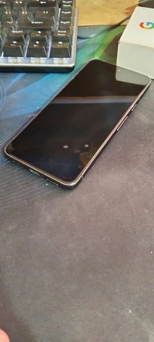 Смартфон Google Pixel 8
