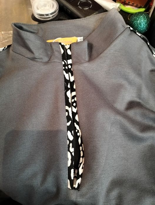 Продам кофту, новая.