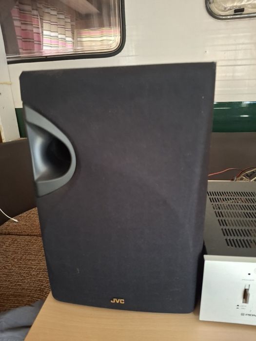 Усилвател pioneer и колони