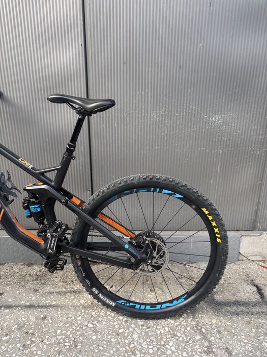 Колело  Canyon Strive CF 8.0 Race / enduro shapeshifter