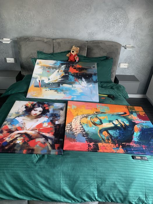 Vand tablouri pe canva noi