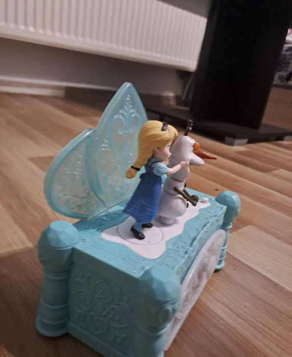 Музикална кутия за бижута на Ана и Елза