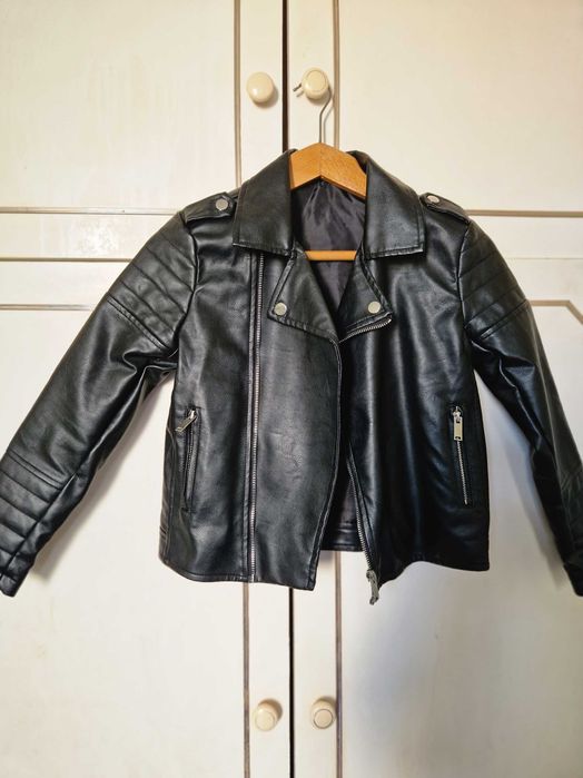 Кожено яке детско 134 см. като ново