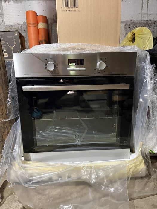 Cuptor electric Electrolux