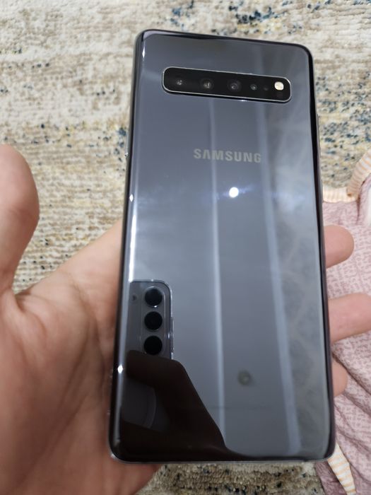 Продается Samsung S10 5G 8/256