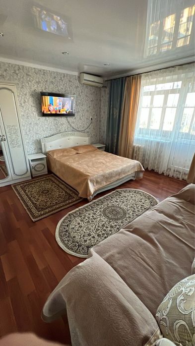 Квартира посуточно 1 комн н/п