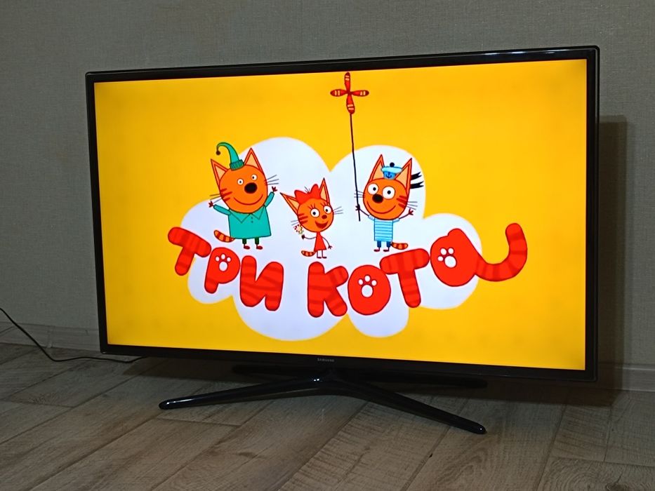 Телевизор Смарт ТВ,  120 см.