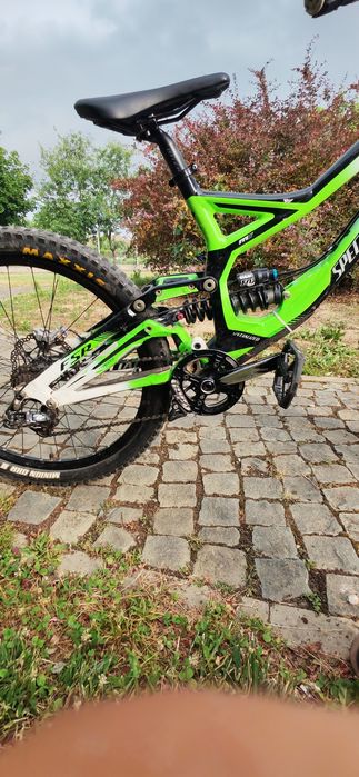 Specialized demo 8