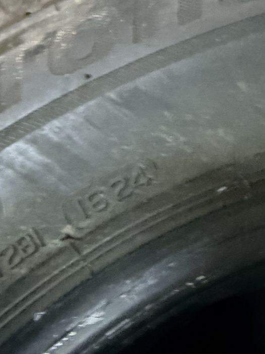 215/65R17 Bridgestone 2024 anvelope iarna stare foarte buna