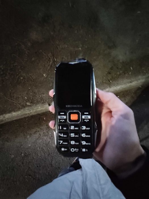 Продам телефон кнопочный