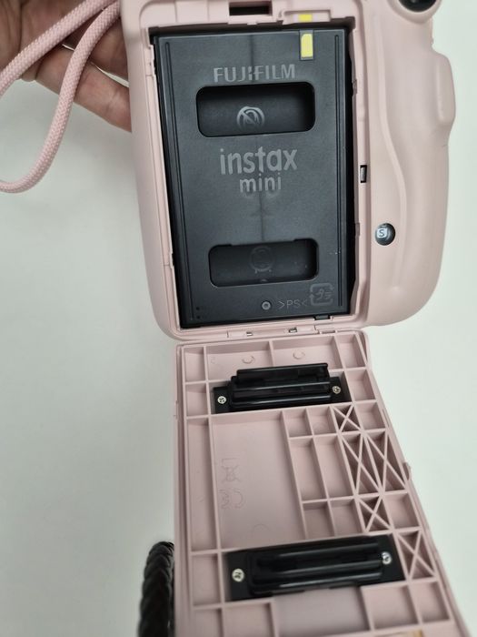 фотоапарат Fujifilm - instax mini 11, розов