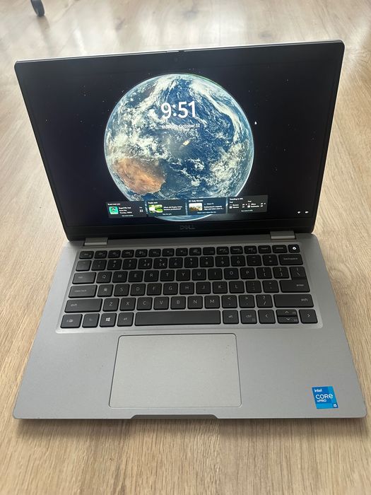 Laptop Refurbished DELL Latitude 5320 Intel Core i5-1145G7 2.60 - 4.40GHz 8GB DDR4 256GB SSD 13.3 Inch Full HD Webcam
