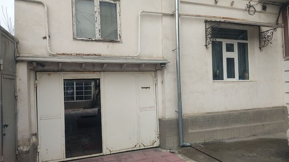 ЮнусОбод,Уста Ширина ховли сотилади 3,8 сотих