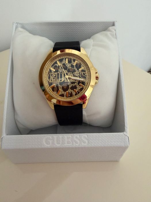 Нов Часовник Guess