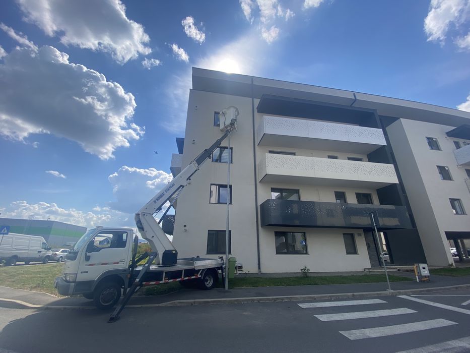 Inchiriez nacela PRB si prestez servicii ( ridica pana la 18m)