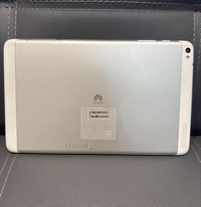 Планшет Huawei с сммкой