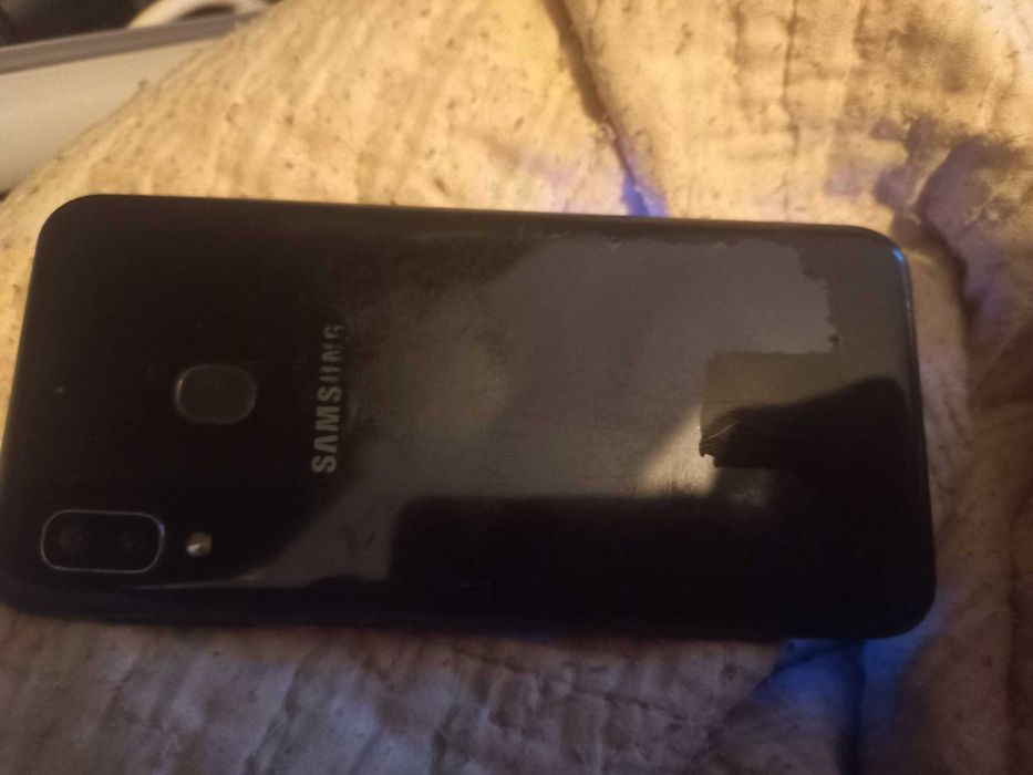 Samsung A20e, functional, dual sim,75ron