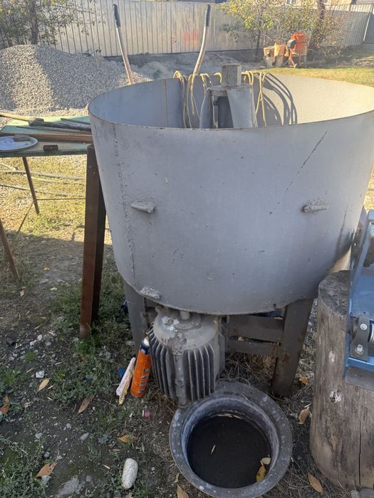 Продам бетономешалку