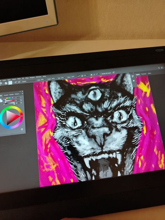 Графический планшет - монитор Wacom cintiq 16