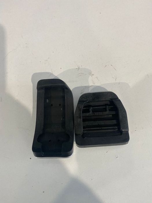 Set ornament pedale R-design VOLVO S60 XC60 V60 V70 S80 2010-2017 31290380 31290382