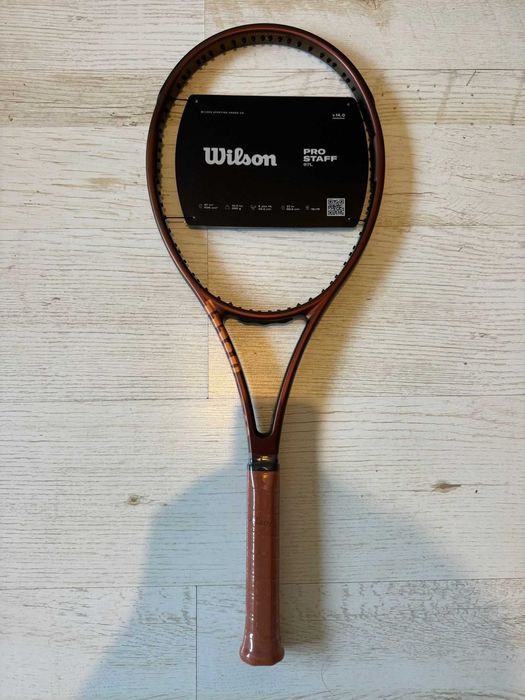 Rachete Tenis NOI Sigilate Wilson Pro Staff 97 V14, 97L, 97UL (L1-L4) (315g, 290g, 270g)