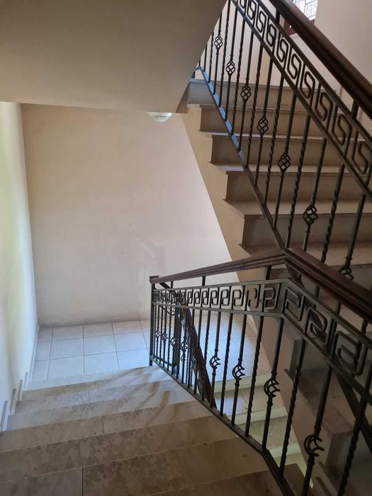 Продава се Двустаен апартамент в Плевен, Широк център - 82 кв.м за 1305 €/кв.м - Снимка #8