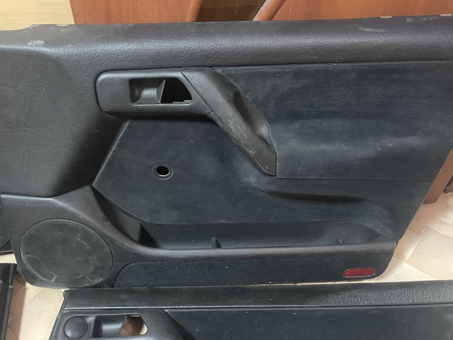 Обшивки дверей гольф 3