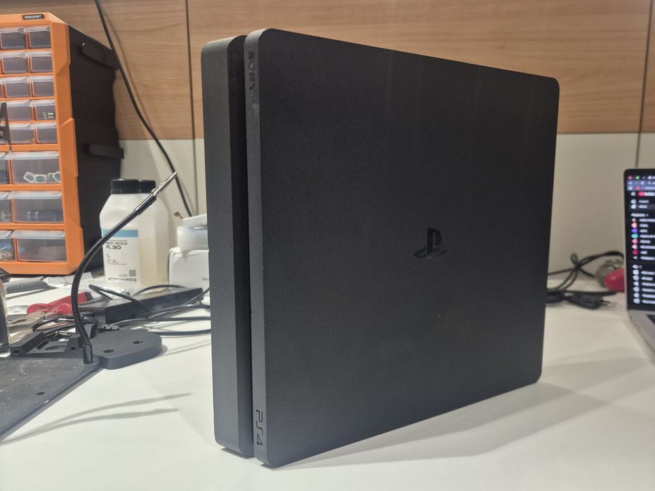 PlayStation 4 slim прошитая