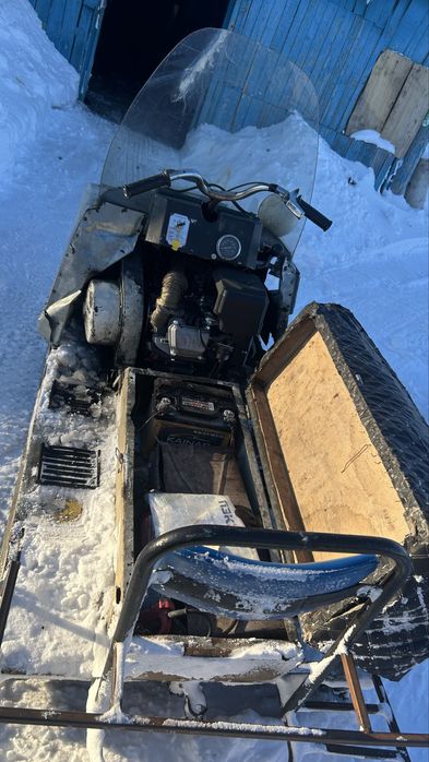 Снегоход Буран на ходу