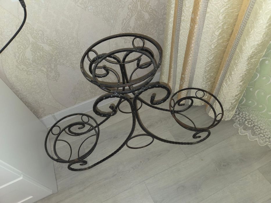 Полка для цветов