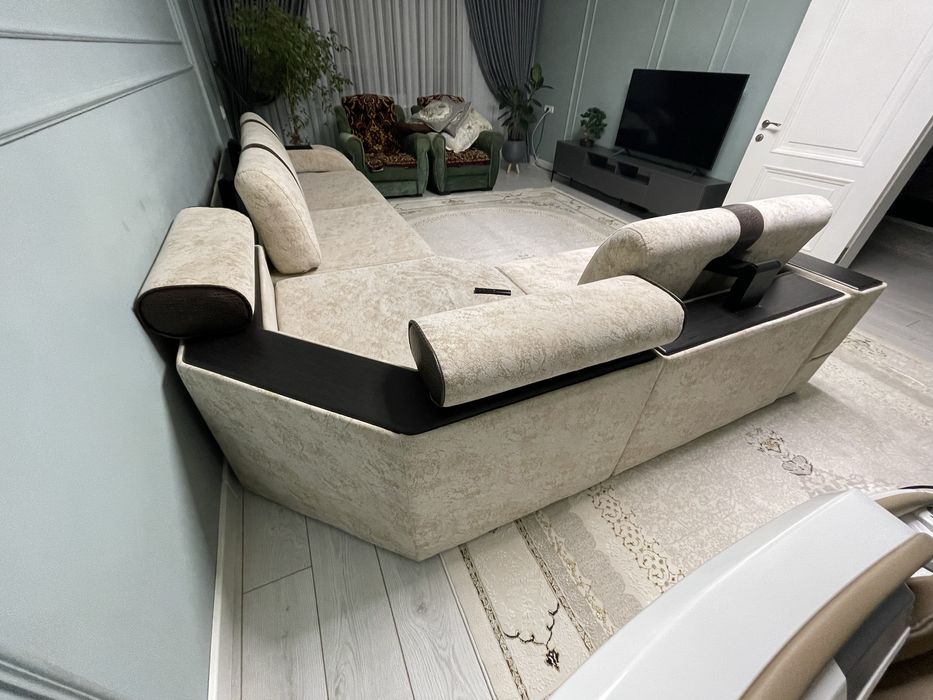 Диван Пинскдрев угол меняется 350х260