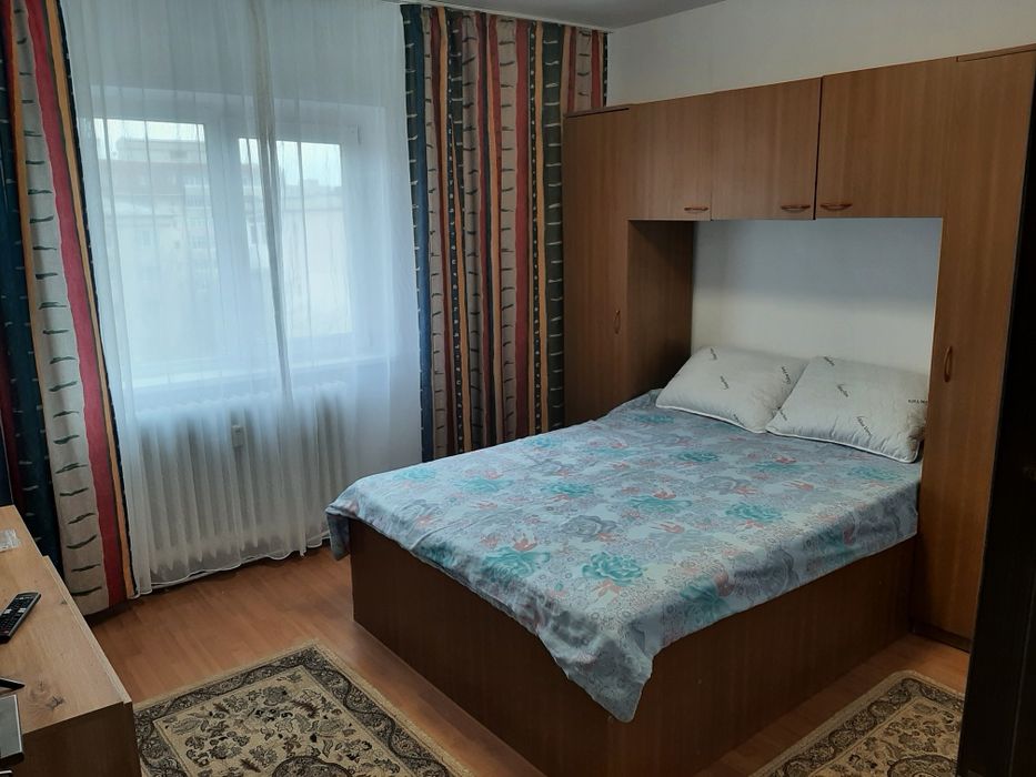 Închiriez apartament 2 camere Rovine