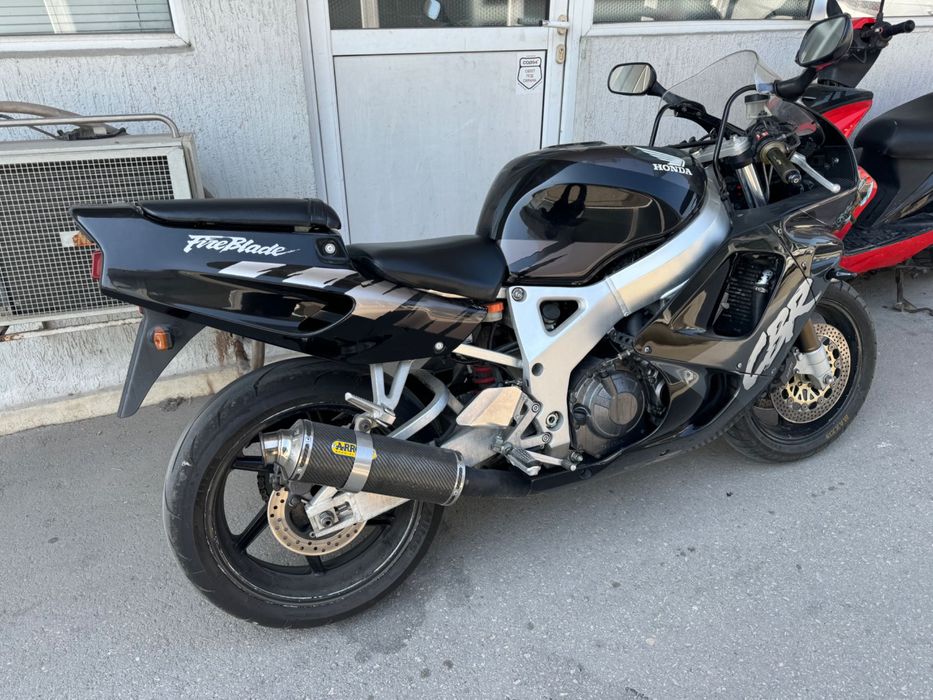 Honda CBR893 / CBR 893 RR Fireblade на ЧАСТИ
