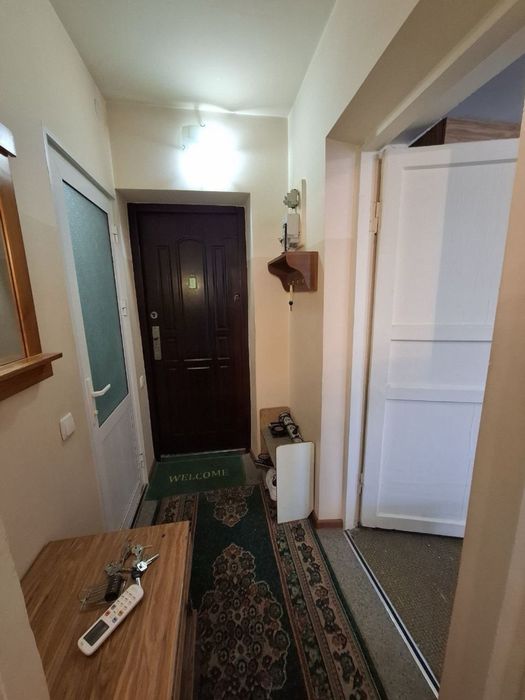 Сдается в аренду 1 ком кв семейным на 4 этаже Азиз базар