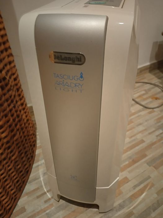 Професионален влагоабсорбатор Делонги