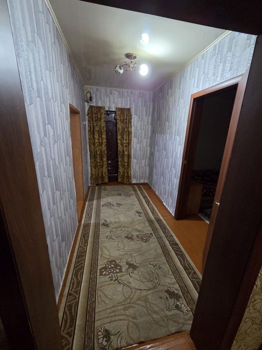 Дом с удобствами и надворными постройками