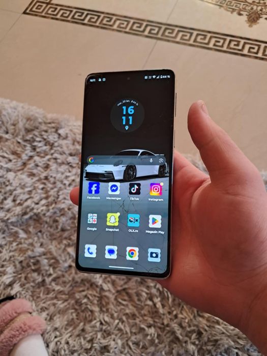 Vând schimb motorola edge 20